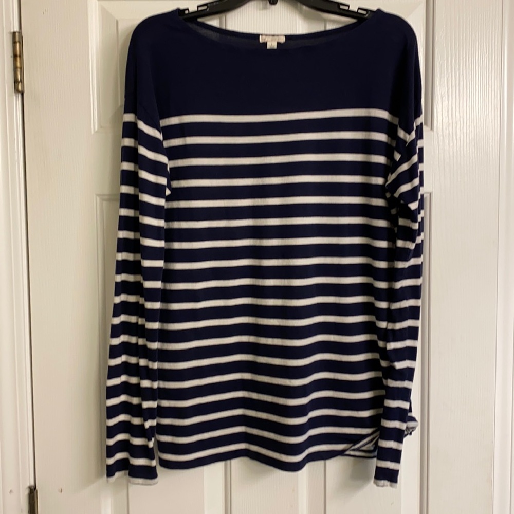 Gap long sleeve tee